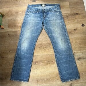 Women’s jeans